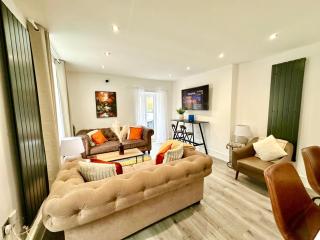 Brecon beacons Cottage with Cinema Room sleeps 5 - 9