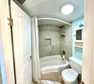 Beach Condo with Pool & Tiki Bar! - 5