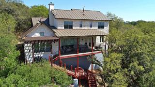 Pet-Friendly Oasis in Gated Community - Spicewood - 0