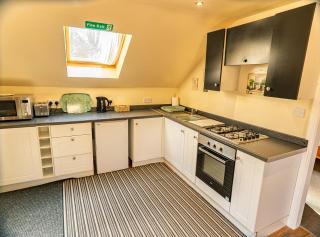 Willow cottage with private hot tub - 8