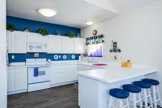 Pet Friendly Retreat on Lake LBJ - Burnet - 7