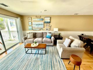 Tybee Retreat Unit 1 - 7