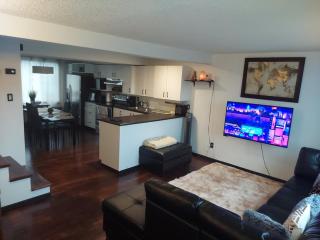 Bedroom in cozy townhome - Gatineau - 3
