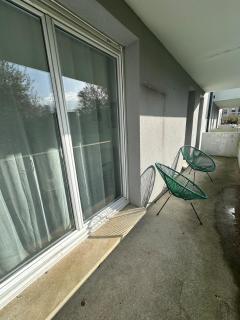 Superbe appartement en residence avec piscine - 2