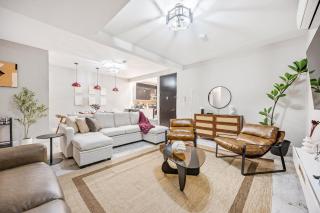 Mid-Century Stay 5BR and 5 Baths w PS5 & Laundry - Brooklyn - 7