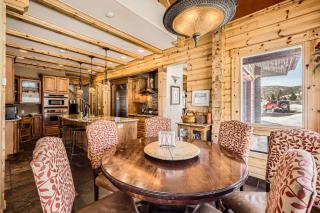 Luxury Home for 12 with Hot Tub Sauna & Mtn Views - 2