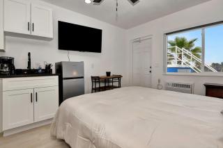 Blue Mist Motel - Room #8 - Daytona Beach - 5