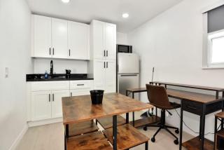 Modern King Suite Steps to Beach - Daytona Beach - 6