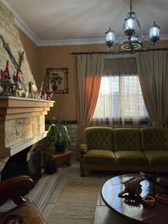 Spacious Retreat-Vintage Charm - Tirana - 7