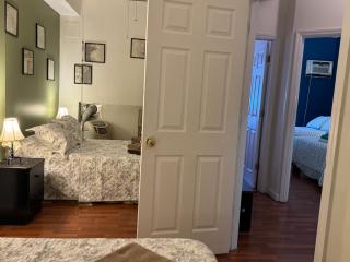 Mid-Town View 4 BR Near NYC - Union City - 1