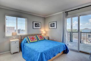 Queen's Grant A-201 - Surf City - 1