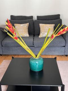 Big, Bright, Central near Exhibition Center - 8