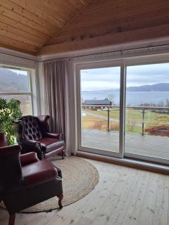Stort hus med havutsikt og kort vei til sjø og fjell - Lensvik - 6