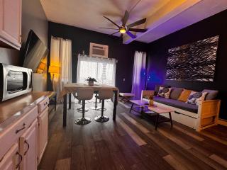 Mid-Town View 4 BR Near NYC - Union City - 5