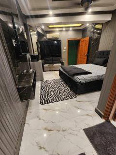 cozy studio appartment no 2 - Islamabad - 0