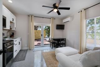 Cozy 1BR Bungalow Near Beach and Pet Friendly - Sanibel - 7