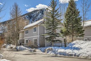 Charming 3 BDR for 8 in the Heart of the Rockies - 8