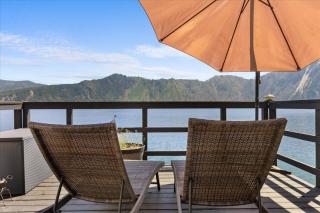 Grandview Lakeside Escape - 0