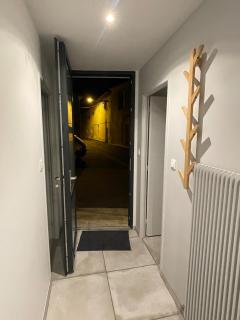 plein pied centre ville Issoire avec petite cour intérieur - 1