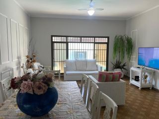 Uma Quadra do MAR Com PISCINA, Churrasqueira, 2 Vg de Garagem e 3 Quartos!!! - Praia Grande - 7