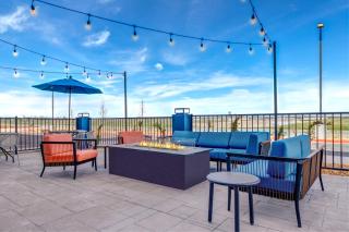 Hampton Inn & Suites by Hilton Little Rock Airport - Little Rock - 2