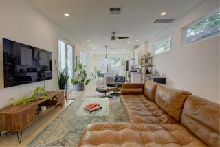 Private Backyard Short & Long Stays in East ATX - Austin - 8