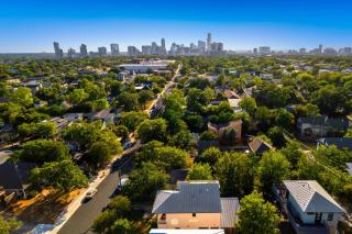 Rooftop Deck 5 mins to downtown - Austin - 3