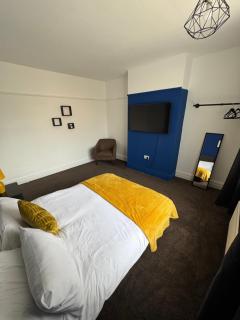 Contractor accommodation Newcastle city centre 7 beds WiFi and FREE parking - Elswick - 1