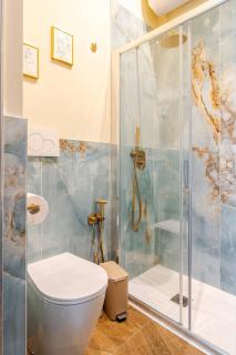 Center Rooms - 1