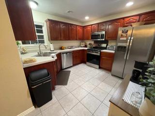 Charming 3-Bedroom Home in Prime Bentonville Location - Bentonville - 5