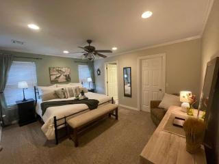 Charming 3-Bedroom Home in Prime Bentonville Location - Bentonville - 7