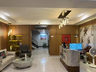 Modern 2BHK Retreat, Family-Ready with Self Check-In - Rawalpindi - 3