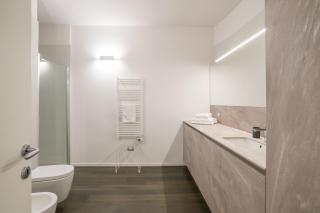 Palazzo La Cortesella - Modern Design & Central Location - Como - 7