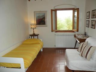 Chiantihouse country house with garden and wifi - Montespertoli - 2