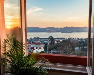 Terrace & River View Retreat - Lissabon - 2