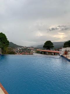 Hemroso apto con vista inpactante y piscina - San Gil - 3
