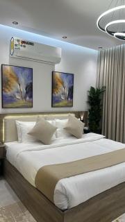 117 Elegant 1BR Apartment, Ideal for Work or Leisure - Dschidda - 0