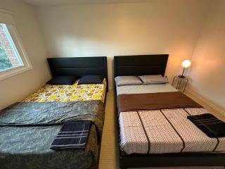 Pind da Ghar-BEST DOWNTOWN LOCATION-WALKING TO TRAIN, PLAZA - Brampton - 4