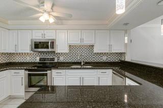 201 - 2 Bedroom 2 Bath Luxury Unit W Sea Breeze! - Cap Carnaveral - 3