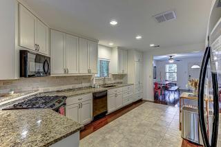 Stylish Remodeled 3 BDR w Studio in East Austin - Austin - 7