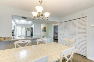 2 Mi to Sombrero Beach Condo with Pool and Hot Tub - 3