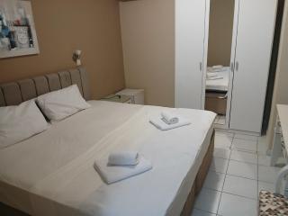 New Hotel Kuč By Marvel - Budva - 9