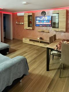 Trendy Home - 5