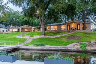 Island Paradise A waterfront oasis with pool - Kingsland - 0