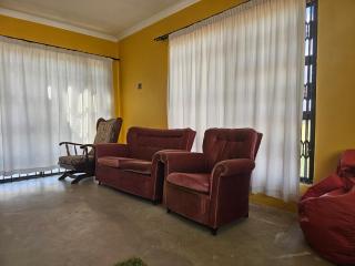 Nakisa Home - Kempton Park - 4