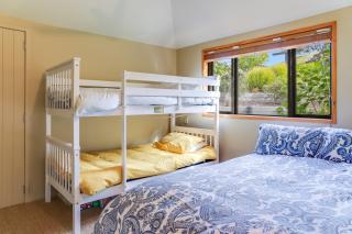 Hosts on the Coast Pikitia at Wharekaho - 8