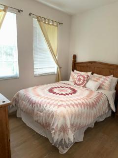 Magical Home with private pool and close to parks - 9