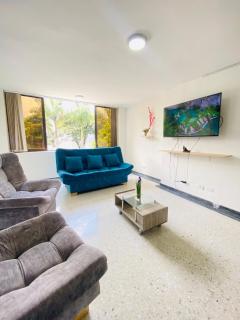 La vida es bella apto central cerca al aeropuerto con hamaca - 4