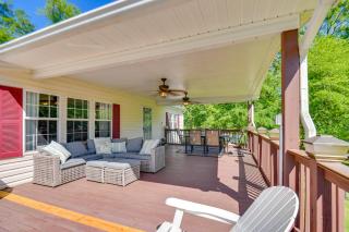 Private Dock: Pet-Friendly Home on Lake Sinclair - 7