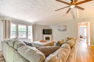 Private Dock Pet-Friendly Home on Lake Sinclair - Meriwether - 8
